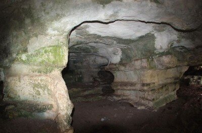 2a - L'interno delle catacombe (1)