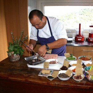 foto chef Sultano durante realizzazione Caleidoscopio